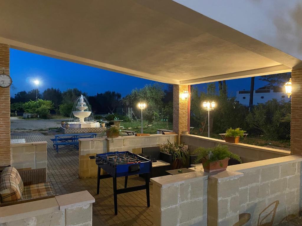 Il Casolare Degli Ulivi - portico e giardino, Oria, Puglia